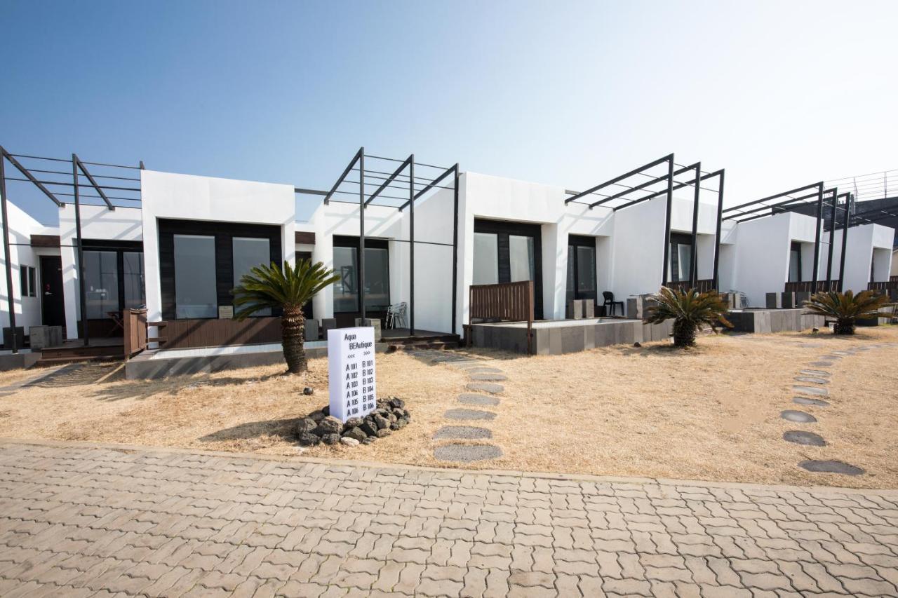 Aqua Beautique Poolvilla Jeju Exterior photo